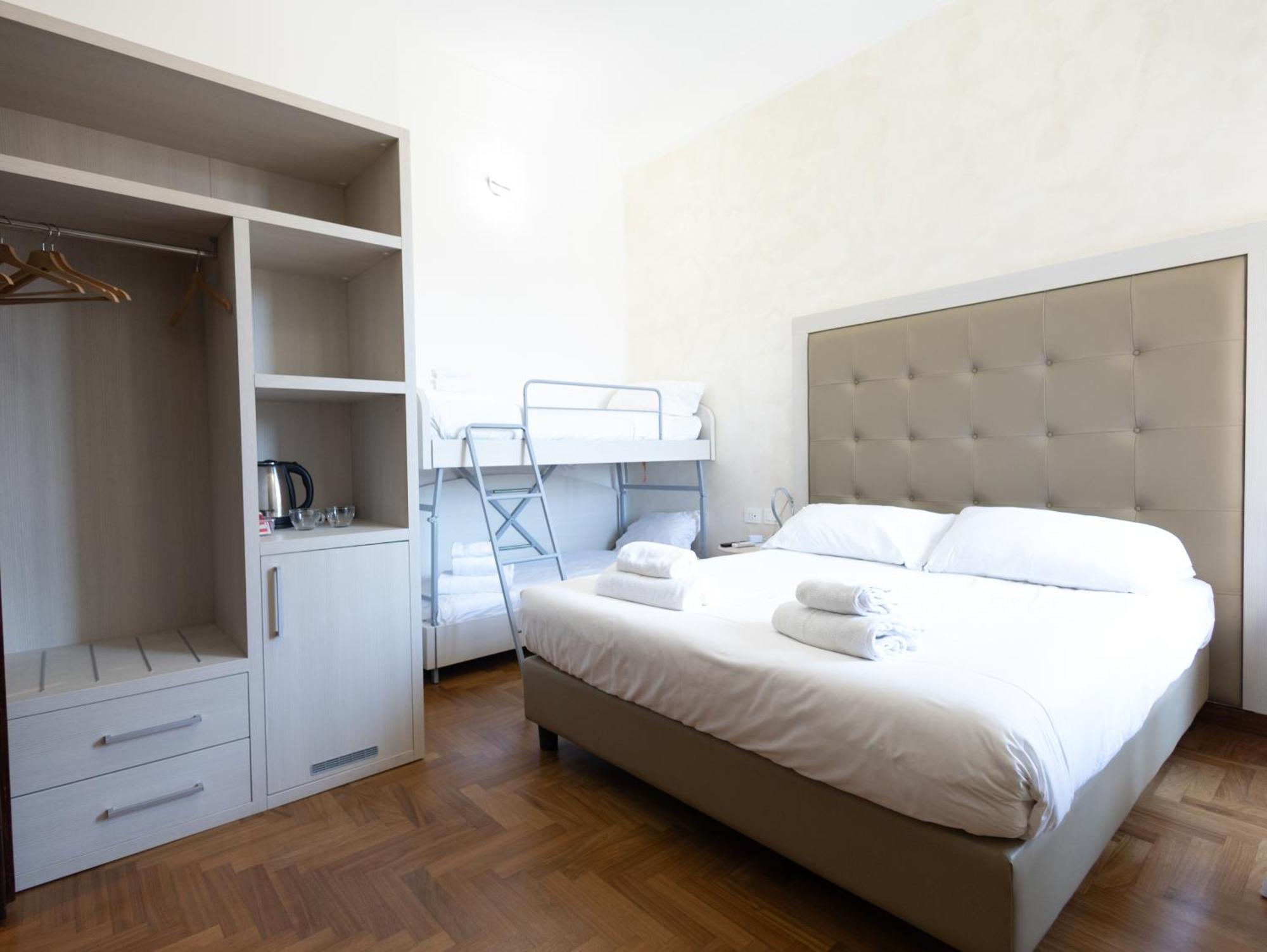 Romerooms Condotti Roma Exterior foto