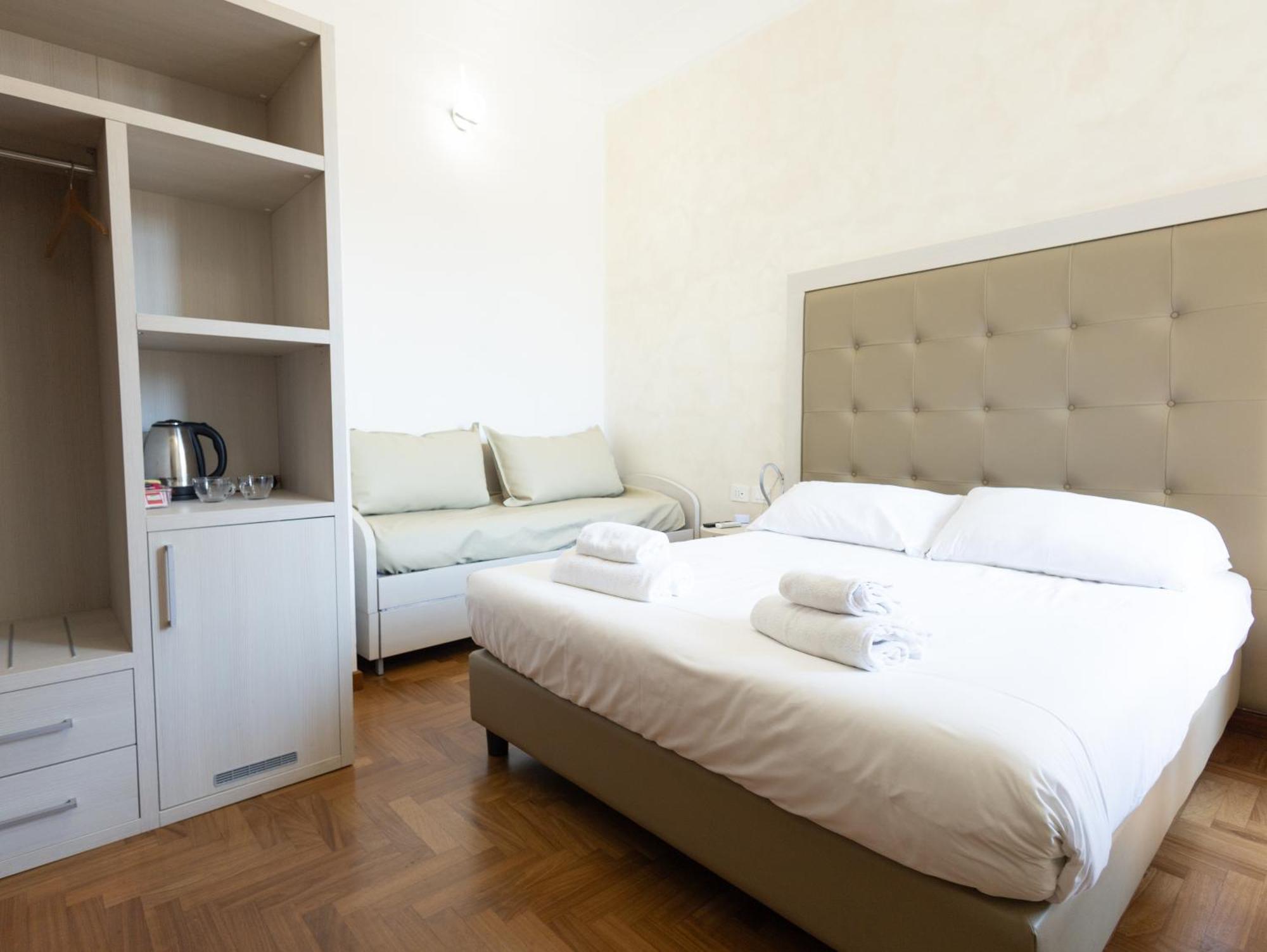 Romerooms Condotti Roma Exterior foto
